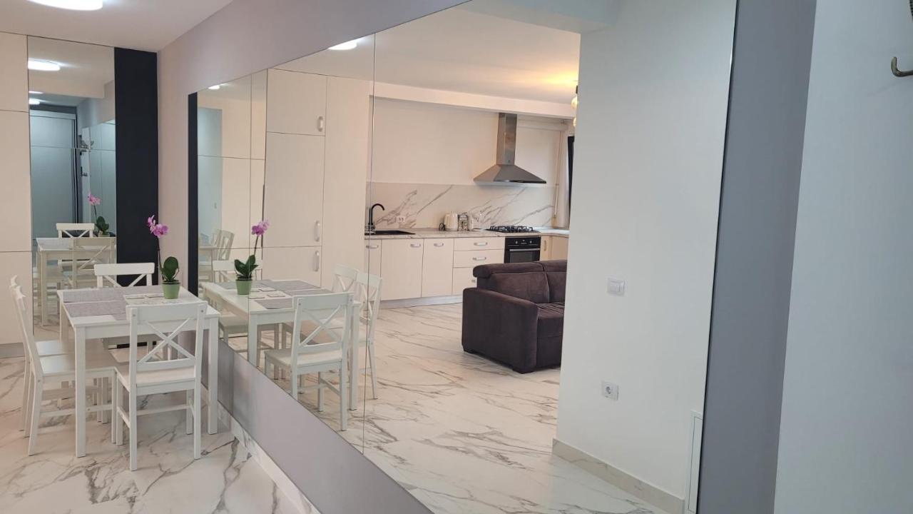 Apartamento Magic Mirror Satu Mare Exterior foto
