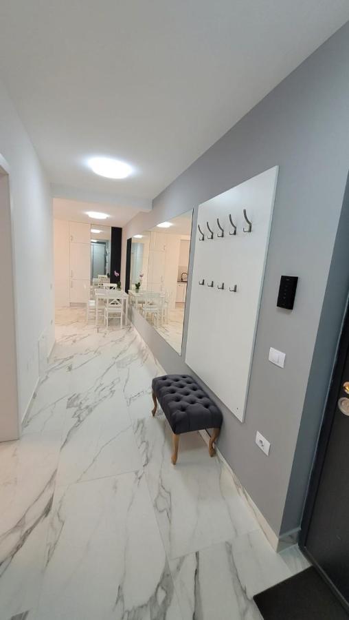Apartamento Magic Mirror Satu Mare Exterior foto