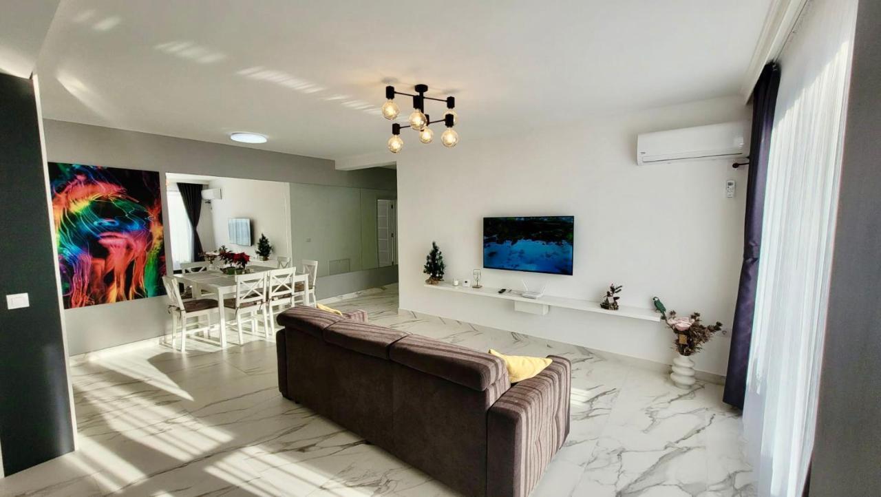 Apartamento Magic Mirror Satu Mare Exterior foto